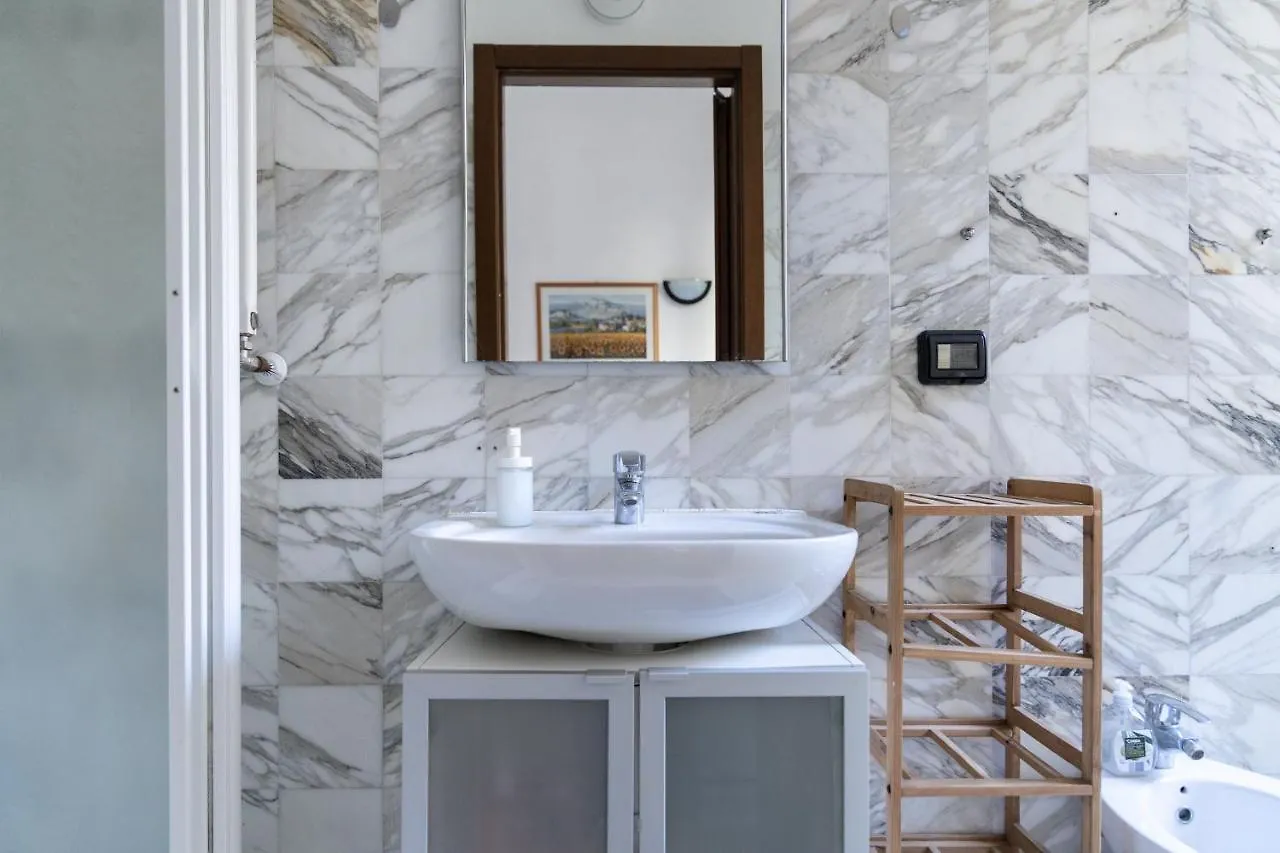 Apartment Stazione CentraleBilocale In Centro Con Wifi Milan